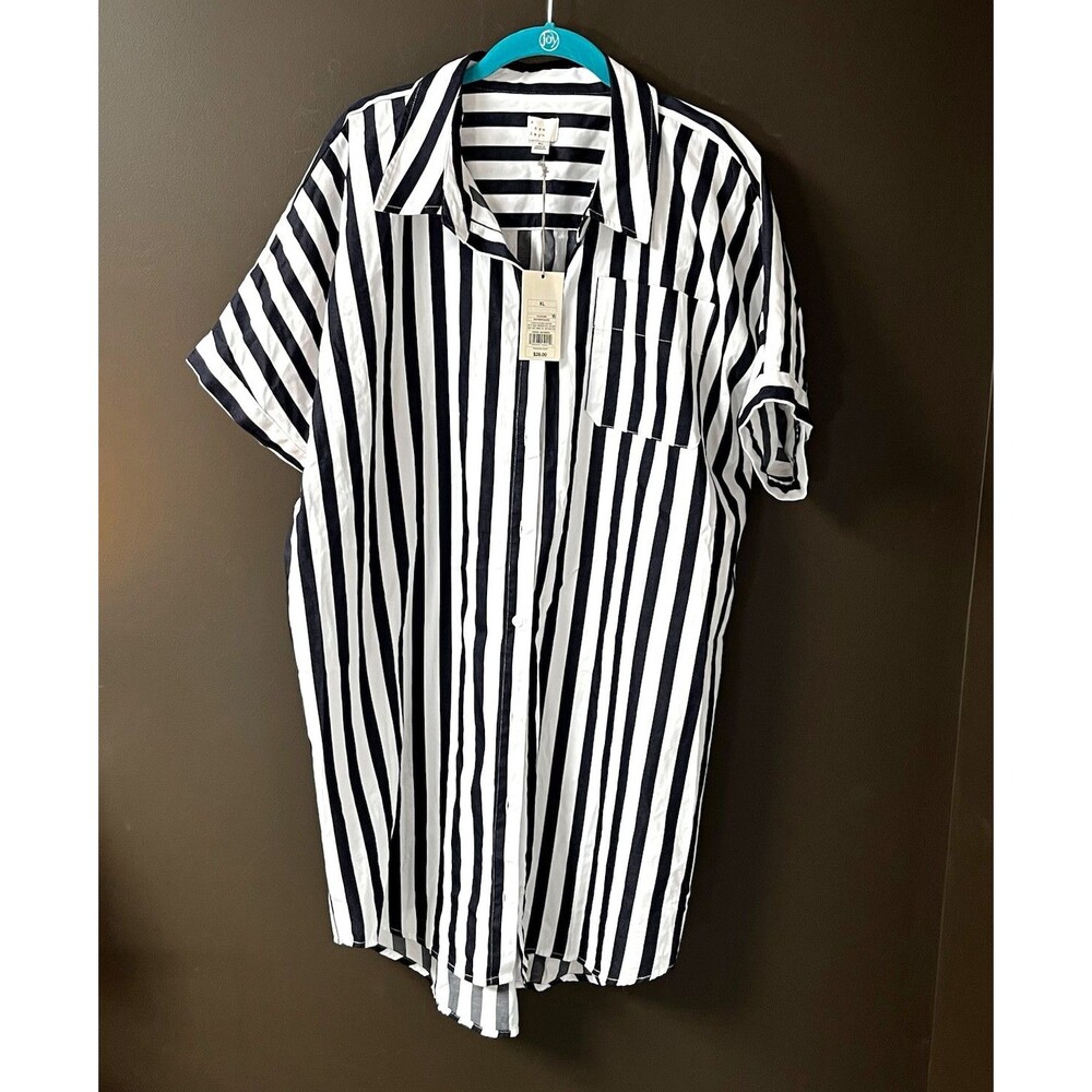 A New Day Men's XL Navy/White Striped Short Sleeve Button-Up Collared Shirt